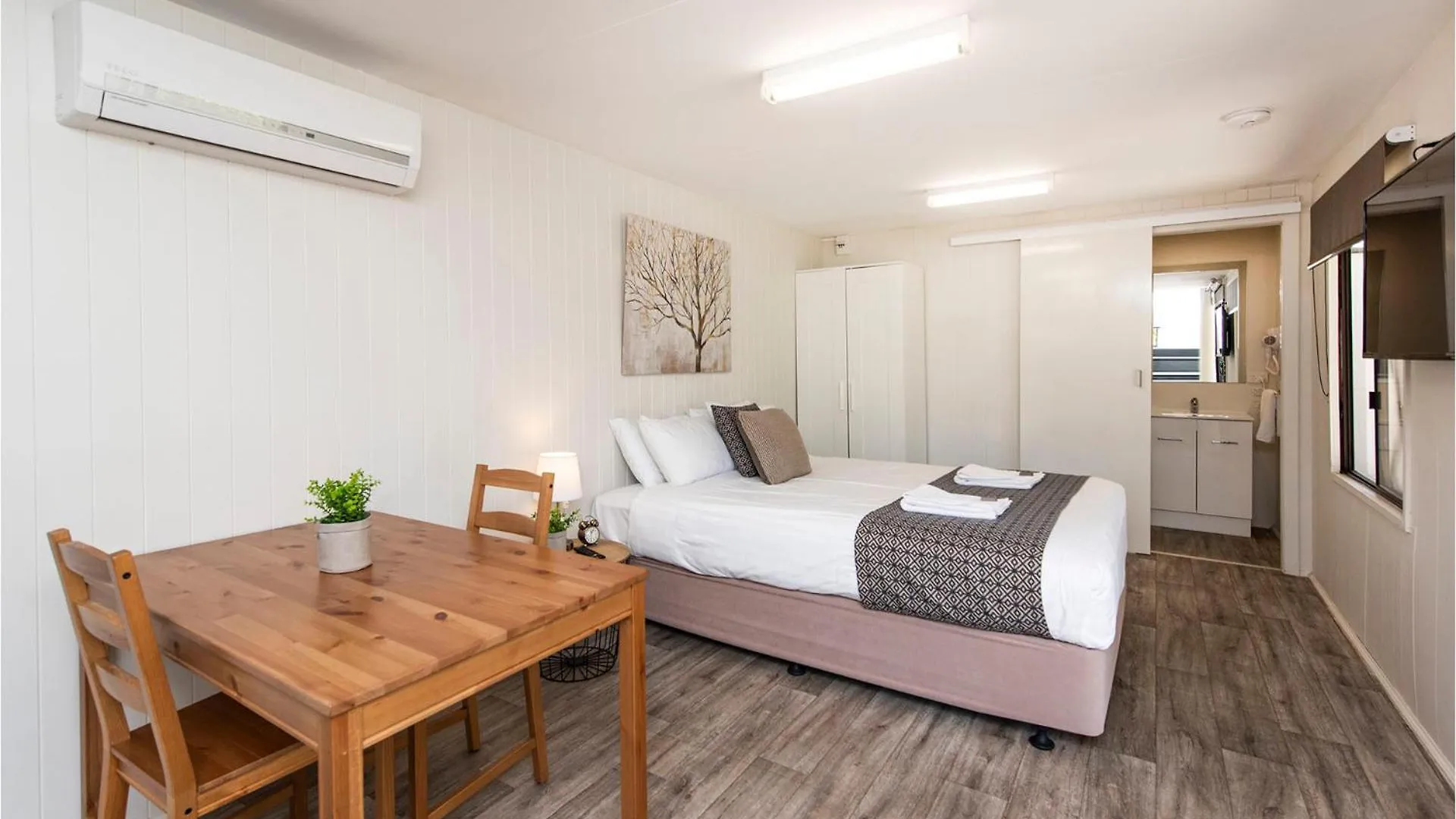 Banksia Tourist Park Hotel Perth