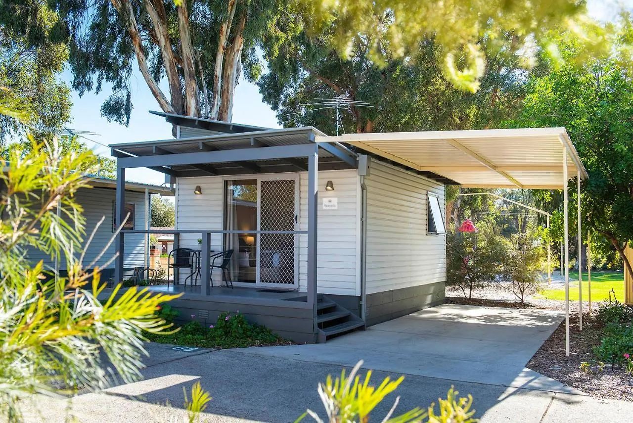 Banksia Tourist Park Hotel Perth 4*,